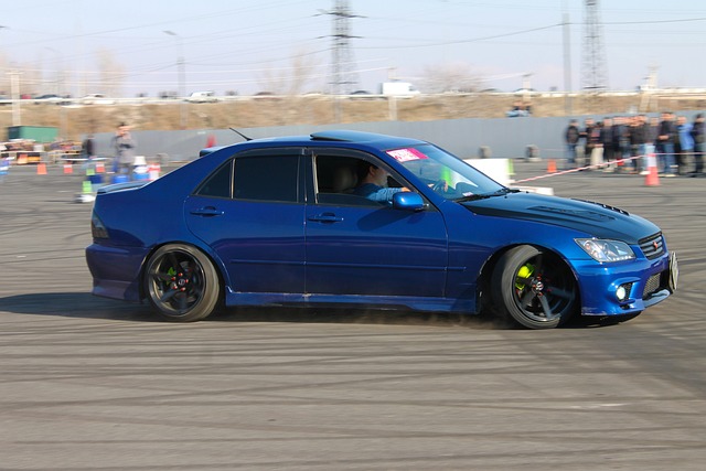 尼亚甚至与 尼亚甚至与